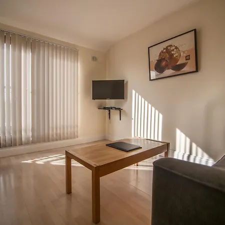 Aparthotel Donegan Court